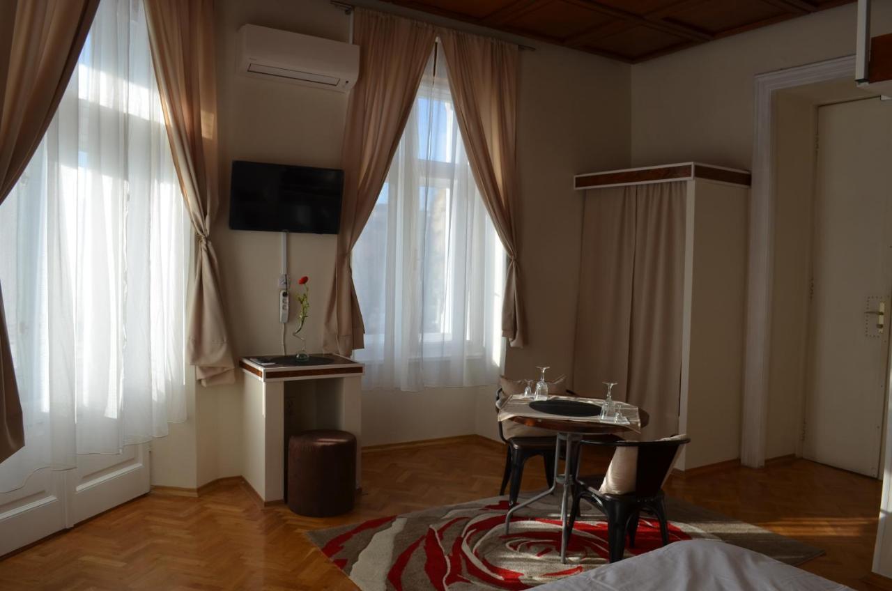 Rooms & Apartments Infinity Fiume Kültér fotó