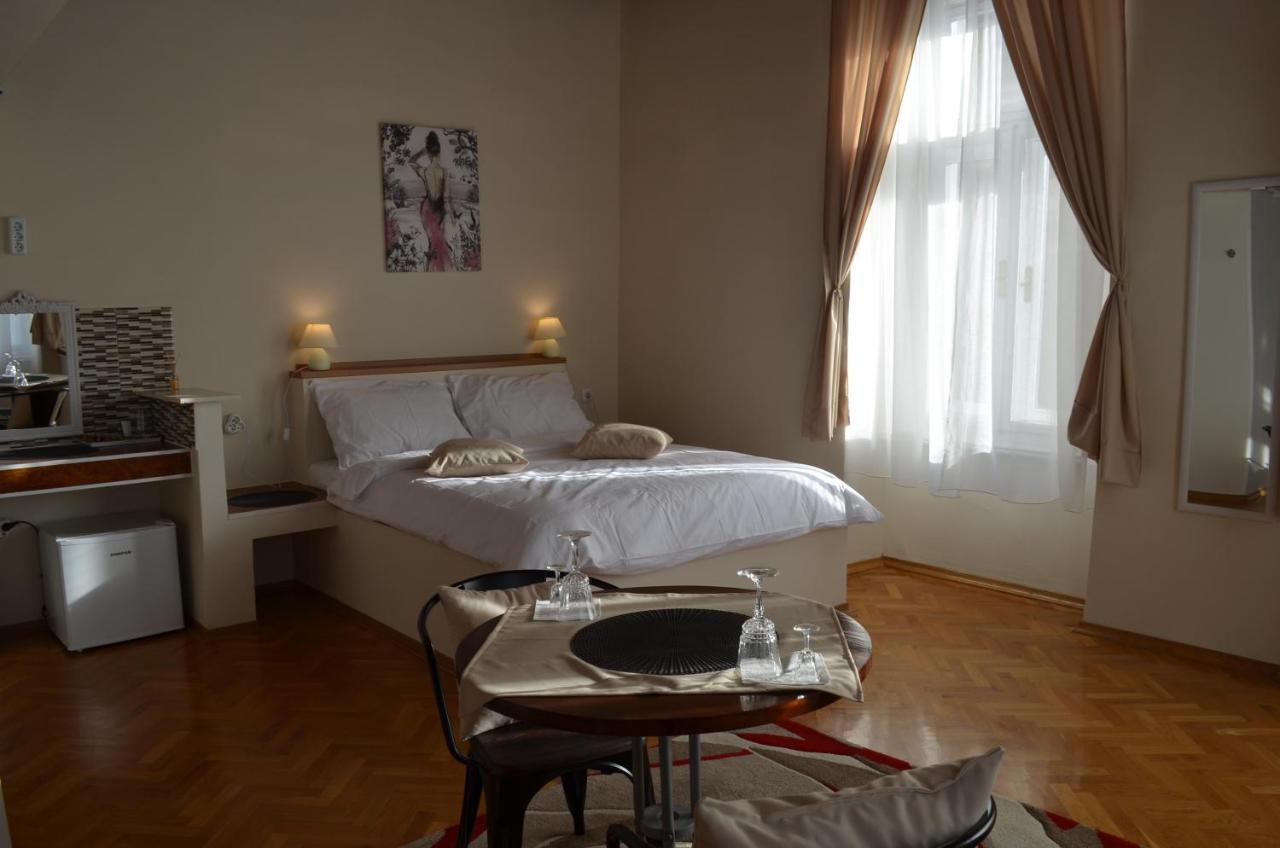 Rooms & Apartments Infinity Fiume Kültér fotó
